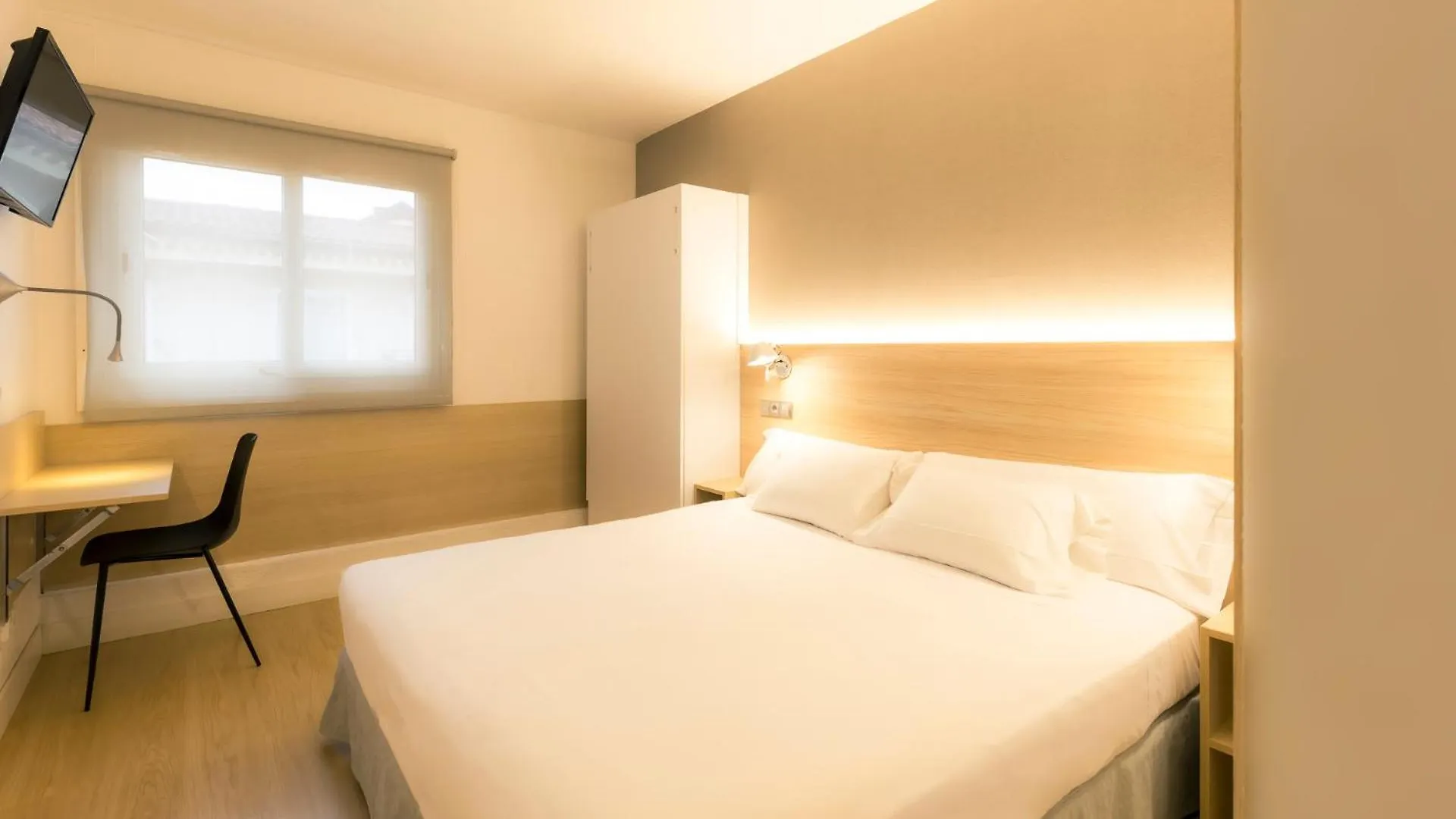 Hotel Burlada Spain